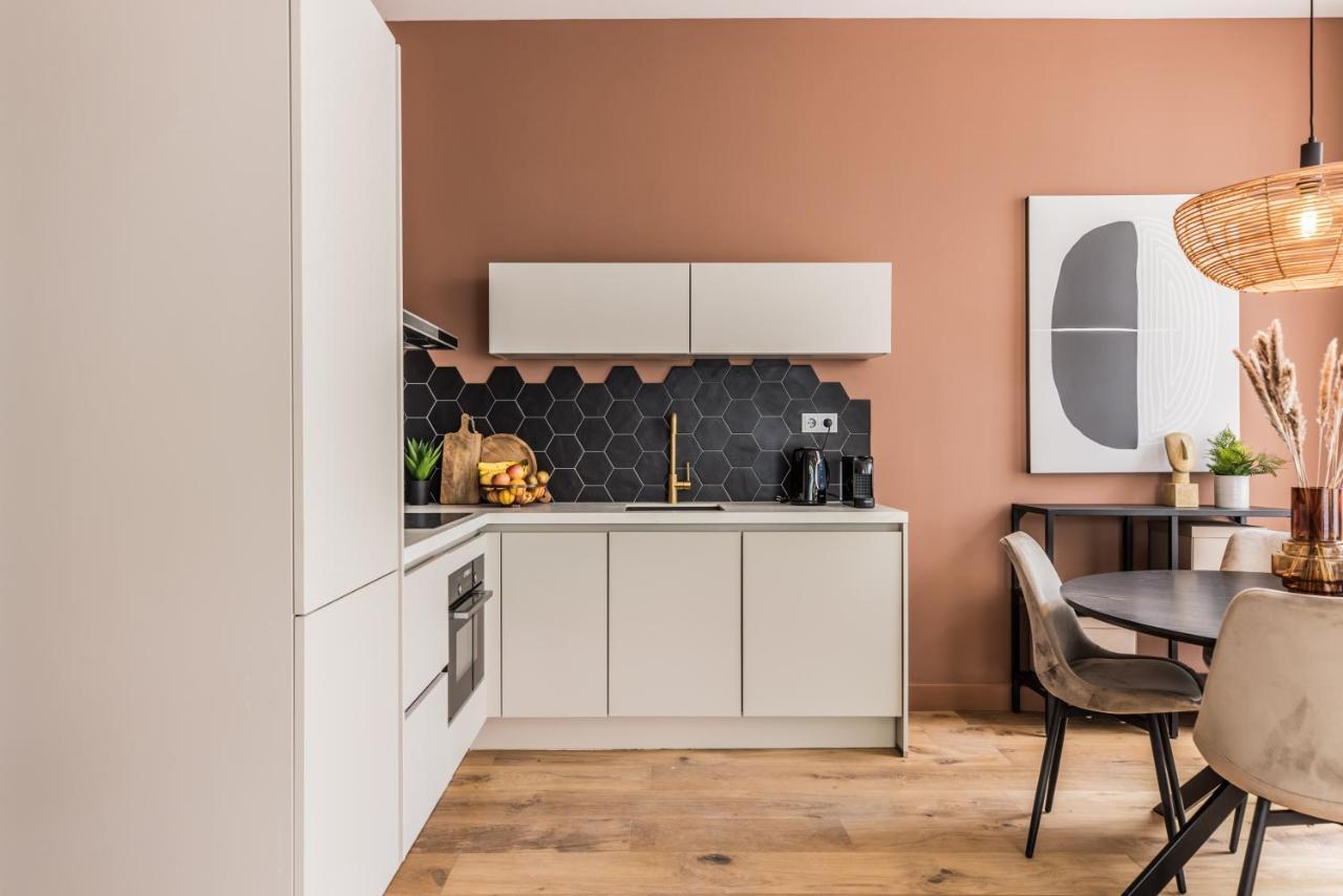 Excellent Listing 'Shiraz' Appartement Den Haag Buitenkant foto